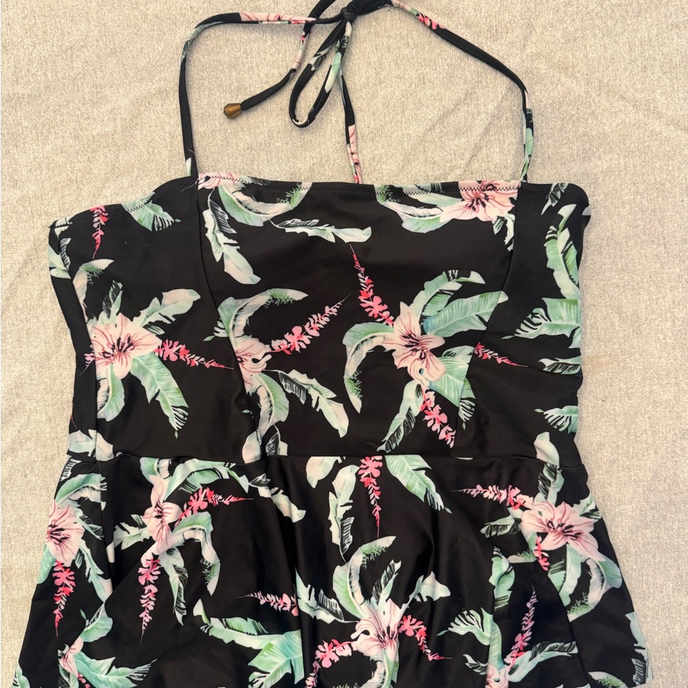 Floral Black and Pink Halter tankini